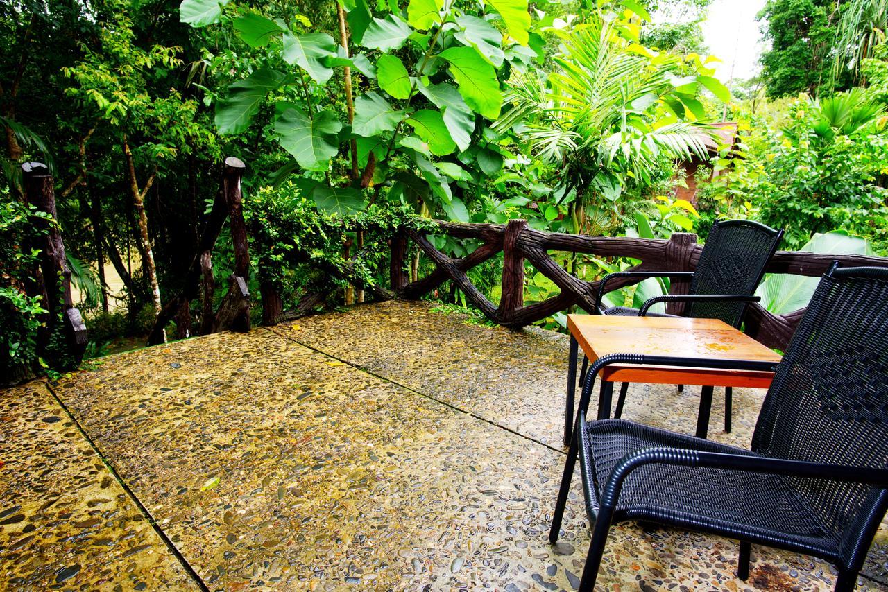 Art'S Riverview Lodge Khao Sok National Park Ngoại thất bức ảnh